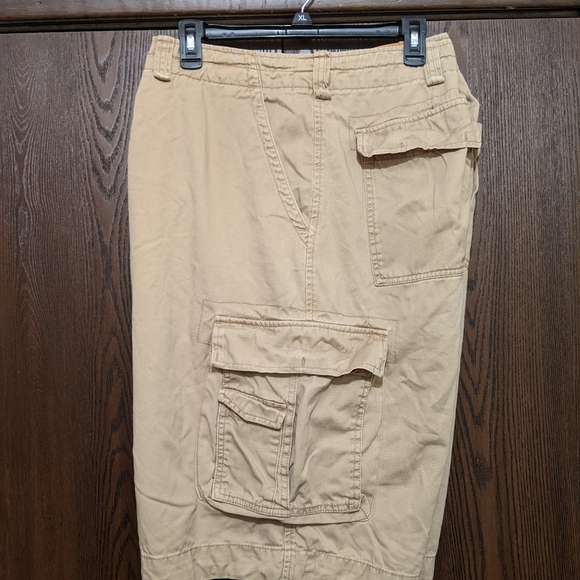 Cargo Shorts - Picture 4 of 4